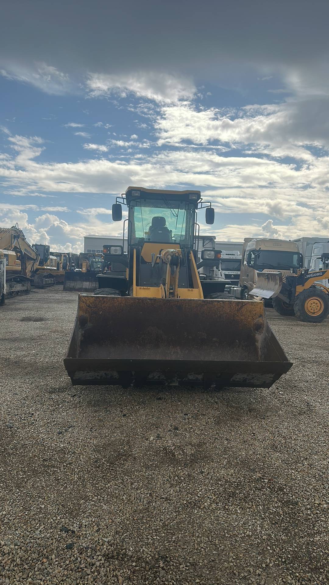 SDLG/LGCE LG933L, 2023 года в лизинг