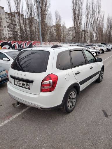 Lada Granta Cross