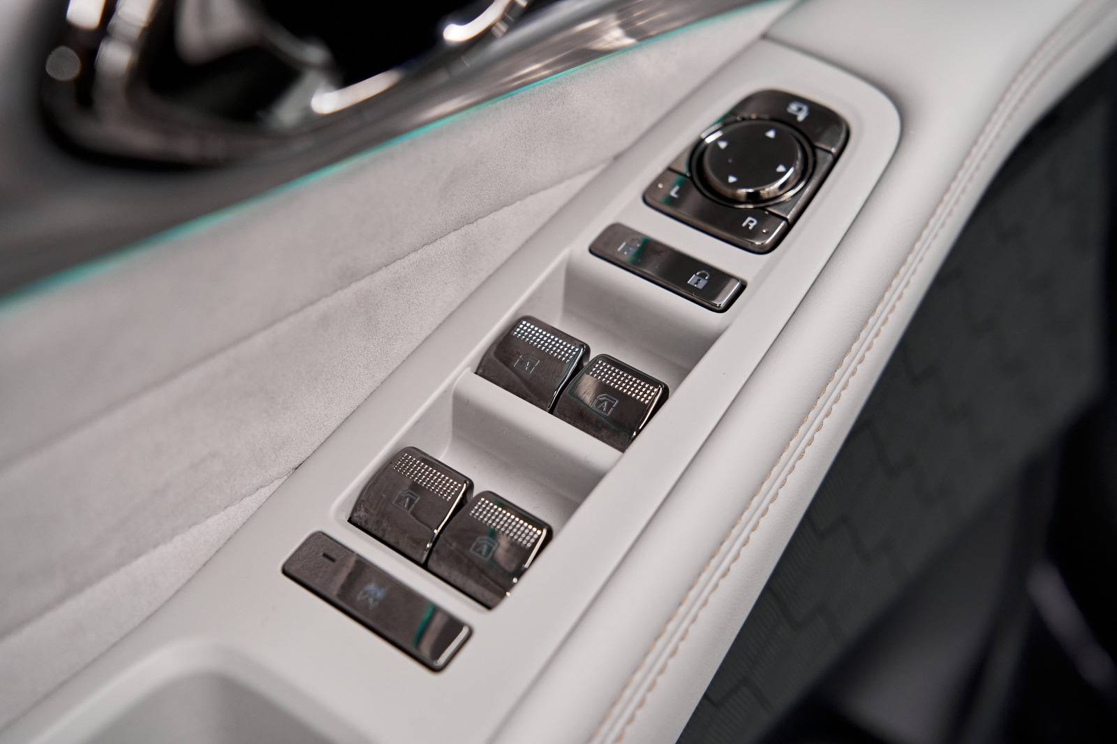 GAC GS8 GX Premium 2.0 8AT 4WD