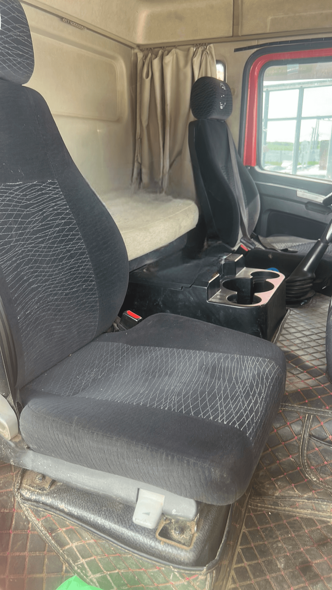 Shacman SX32586V384,  228 609 км, 2022 года в лизинг