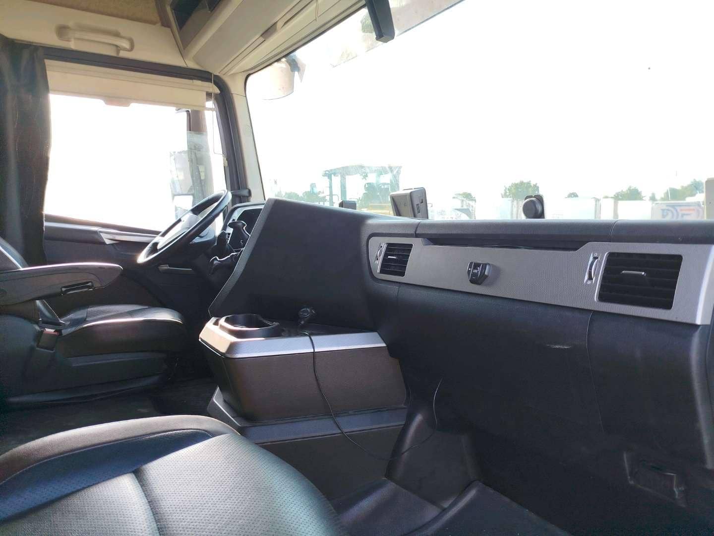 FAW CA4180P77K25E5 4x2,  404 372 км, 2023 года в лизинг
