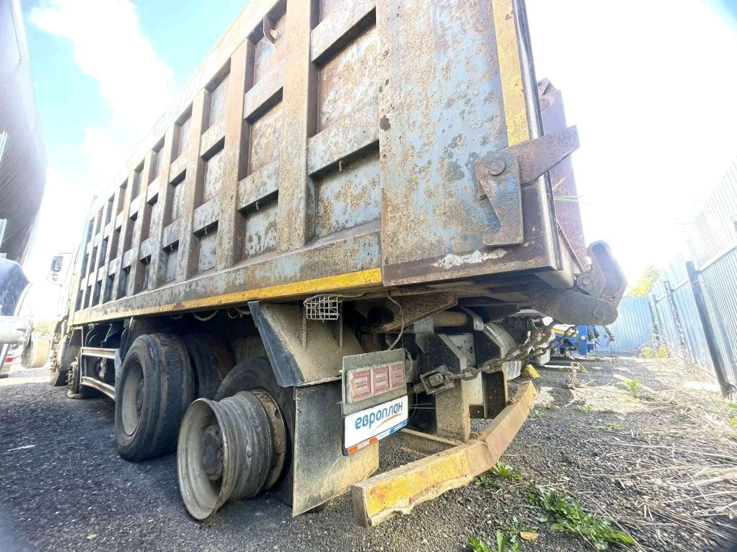 FAW CA3310P66K24T4E5 8х4,  152 454 км, 2022 года в лизинг