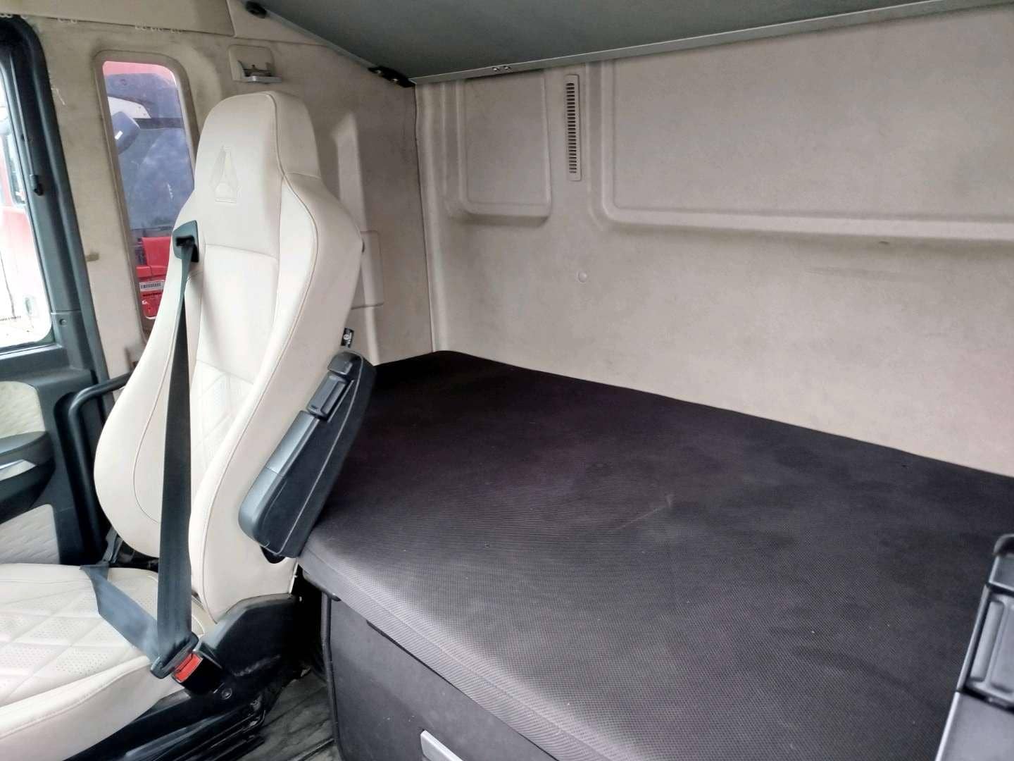 Sitrak C7H MAX ZZ4186V391HE,  700 000 км, 2023 года в лизинг