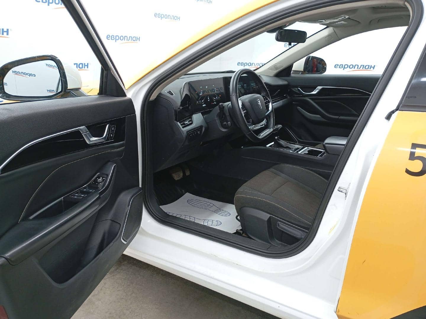 FAW Bestune B70,  186 902 км, 2023 года в лизинг