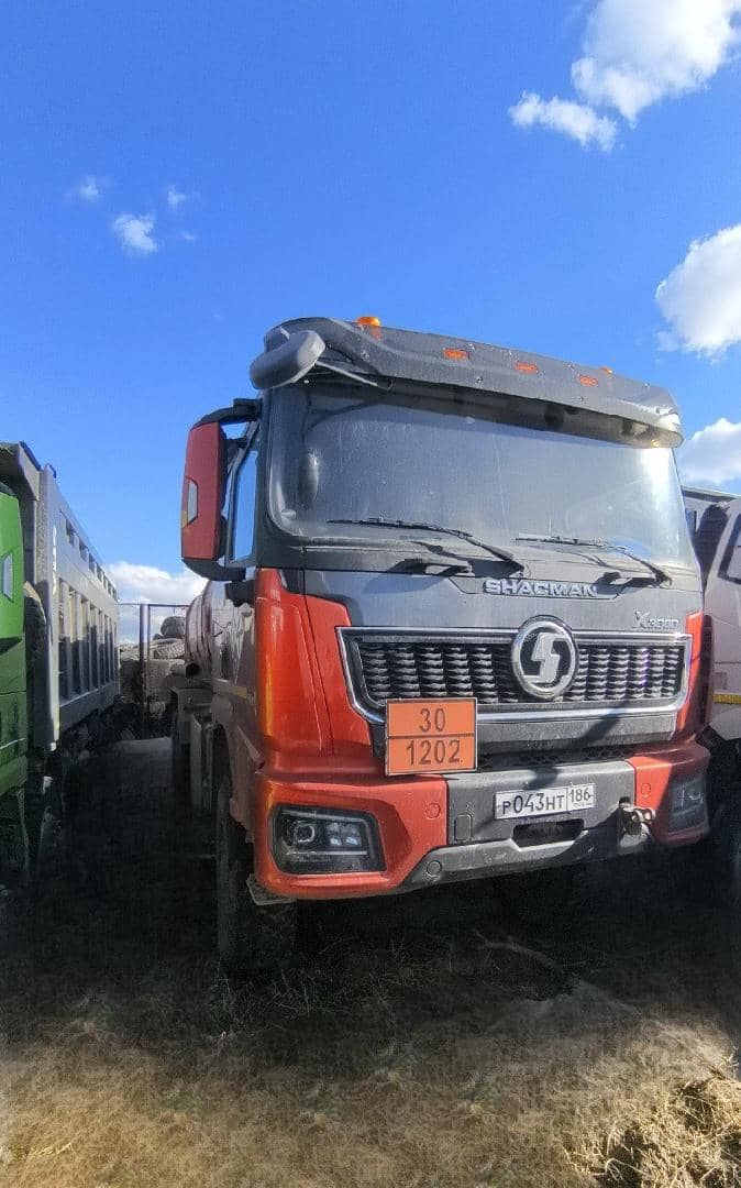 Shacman SX32586V385,  64 350 км, 2024 года в лизинг