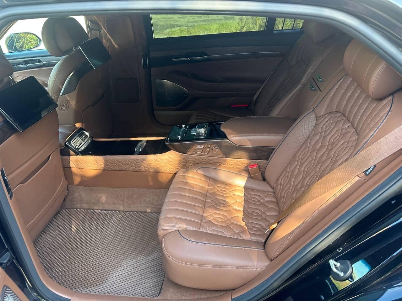 Genesis G90,  60 000 км, 2020 года в лизинг