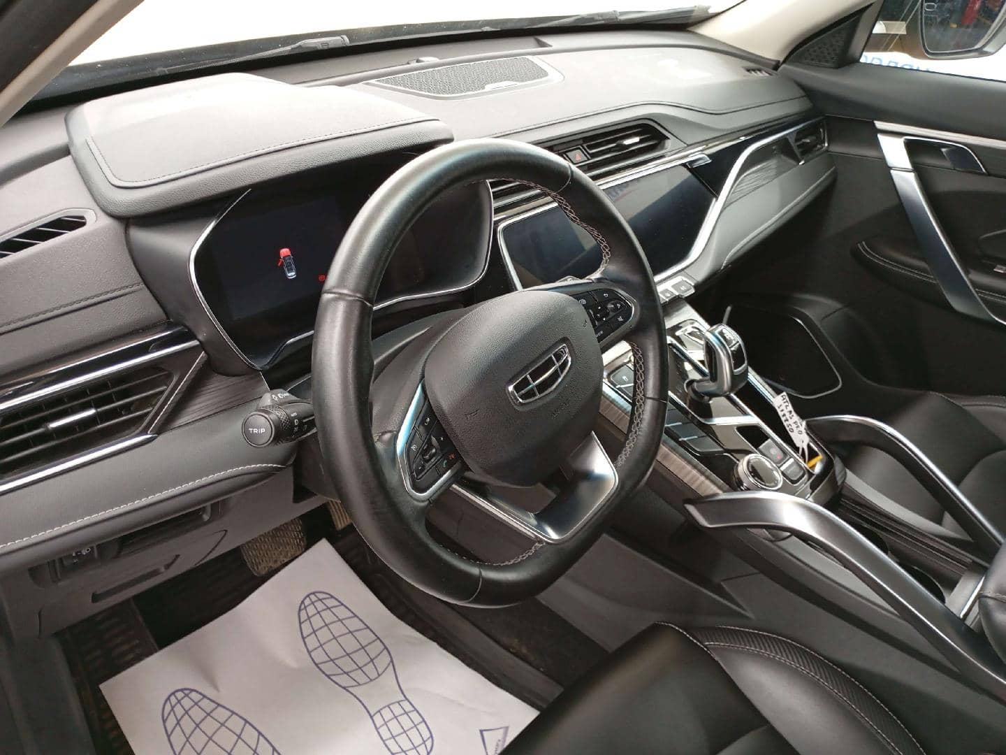 Geely Atlas Pro,  220 676 км, 2023 года в лизинг