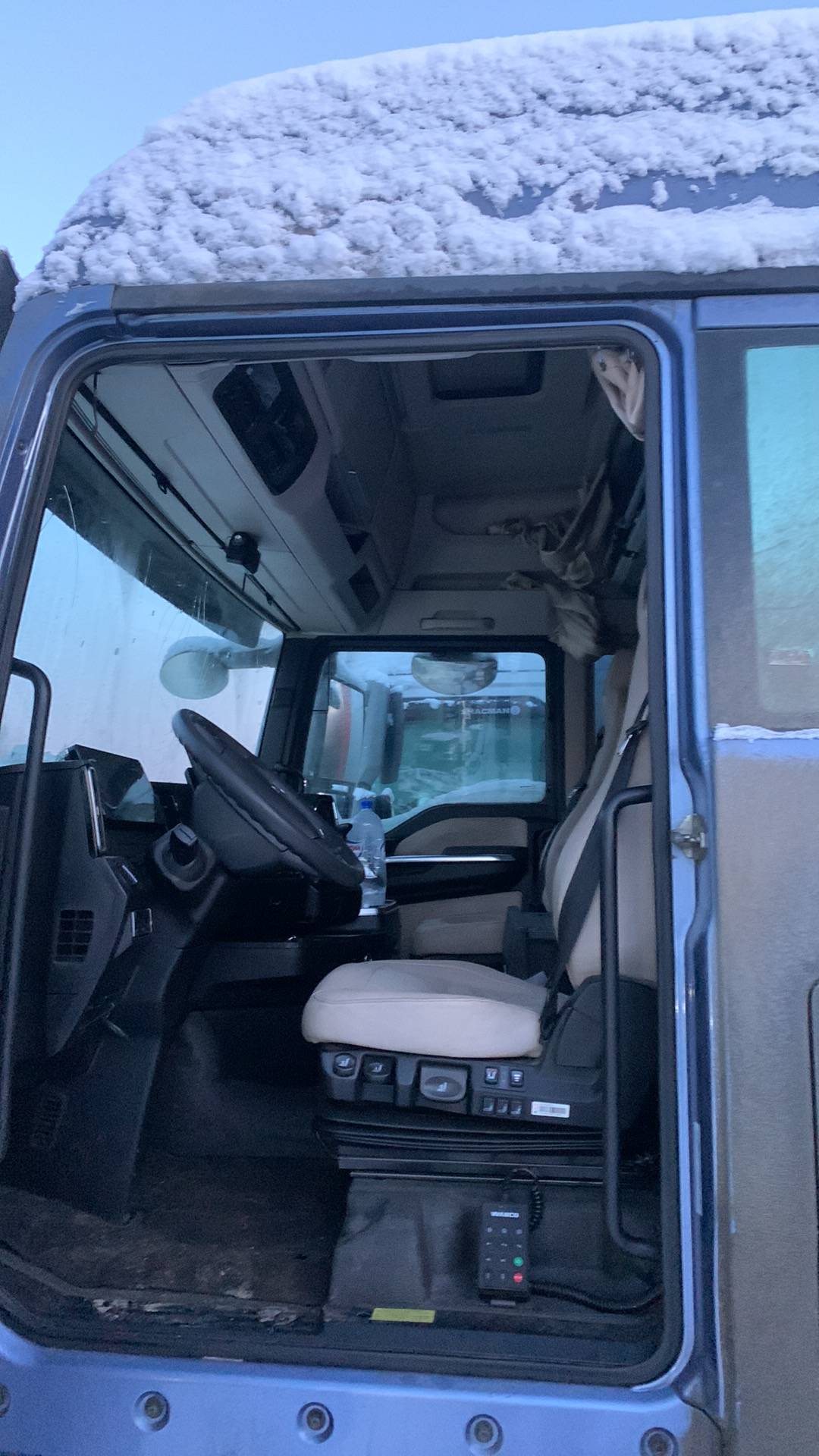 Sitrak C7H 4x2 ZZ4186V361HE,  509 653 км, 2023 года в лизинг