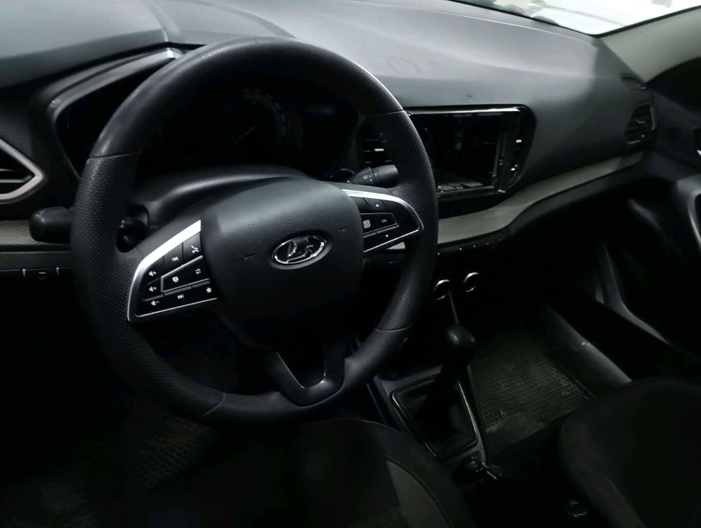 Lada Vesta седан,  72 865 км, 2023 года в лизинг