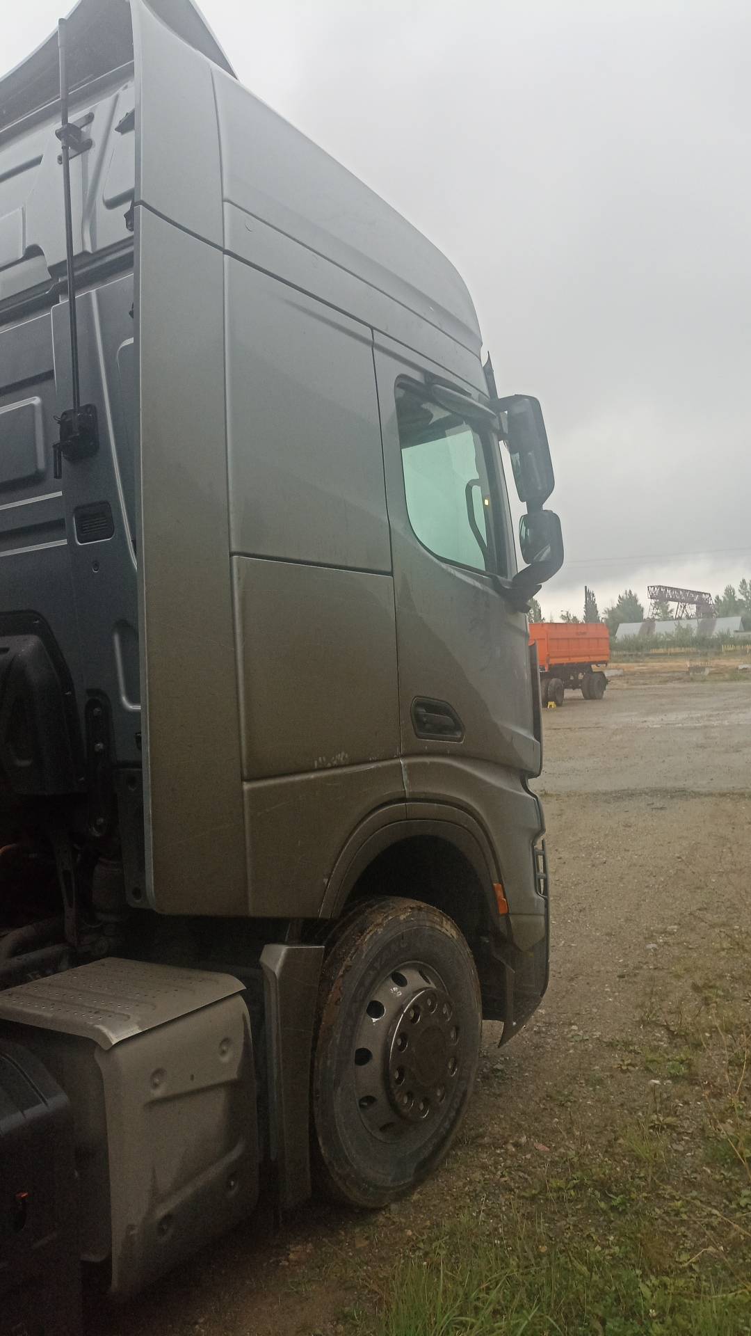 Shacman SX4188YY381,  153 697 км, 2023 года в лизинг