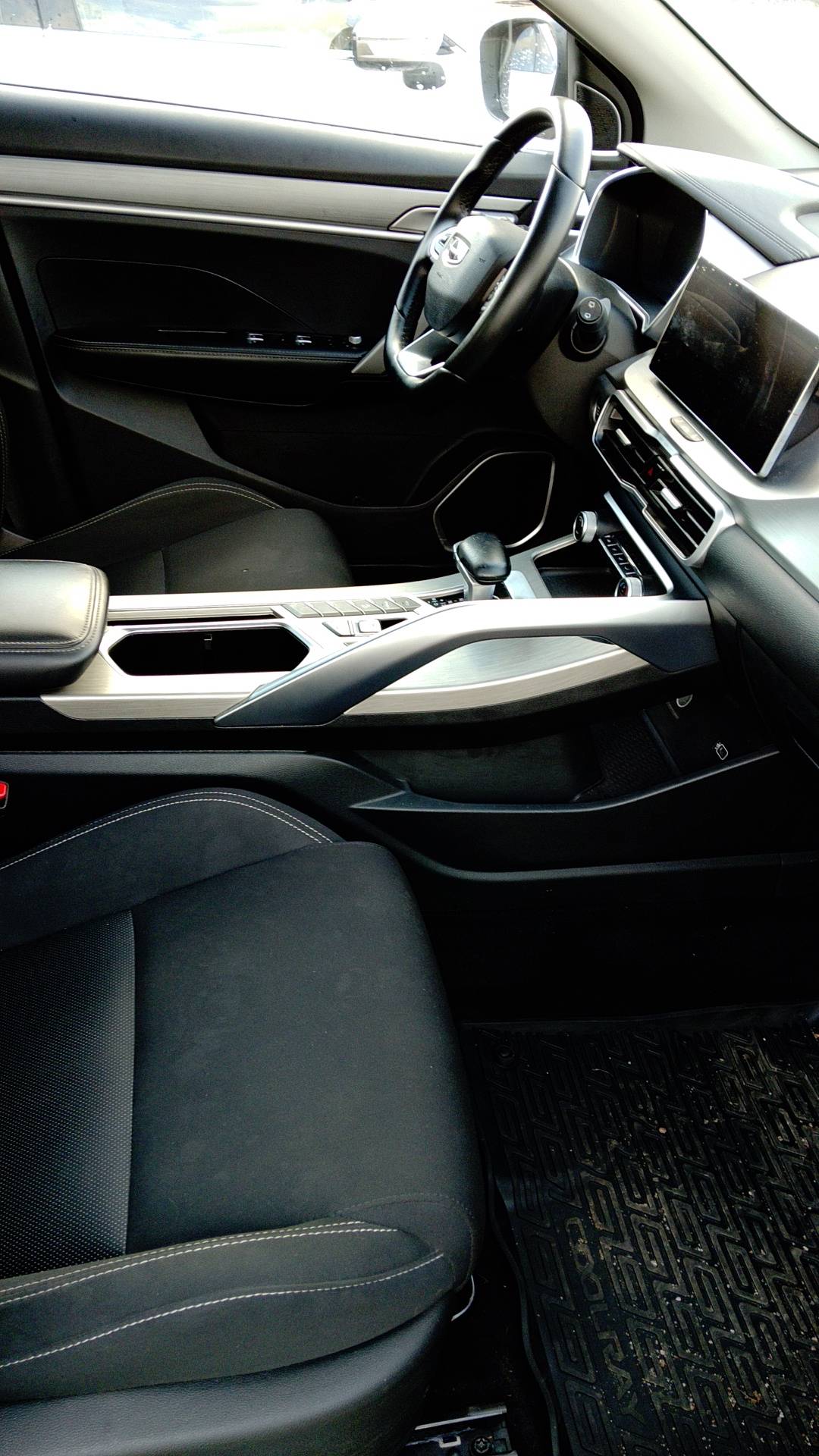 Geely Coolray,  112 029 км, 2023 года в лизинг