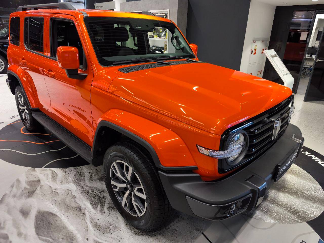 Tank 300 City Premium 2.0 8AT 4WD