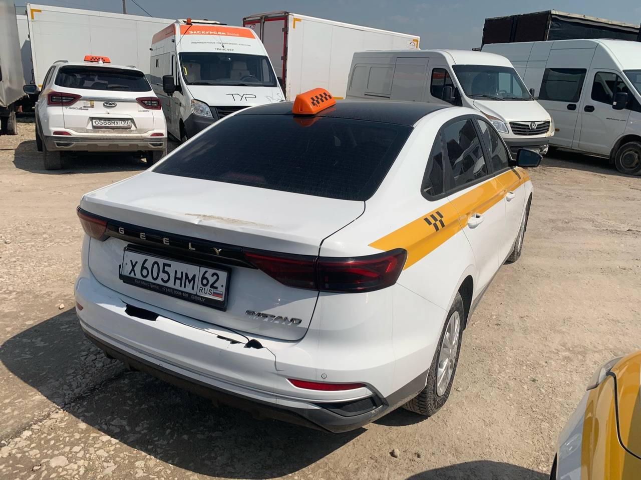 Geely Emgrand,  179 956 км, 2023 года в лизинг