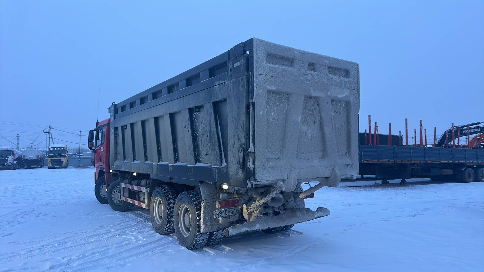 Shacman SX331863366,  105 000 км, 2024 года в лизинг