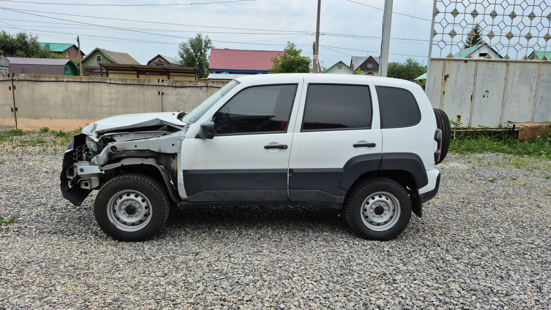 Lada Niva Travel,  3 541 км, 2023 года в лизинг