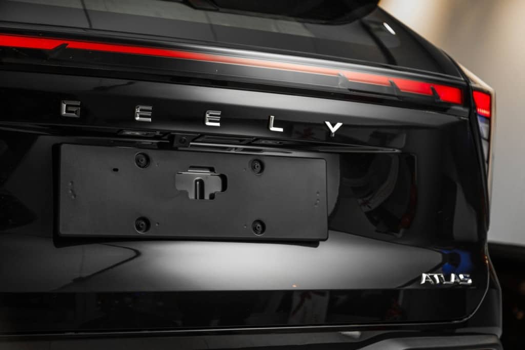 Geely Atlas Люкс 2.0Т АТ полный привод