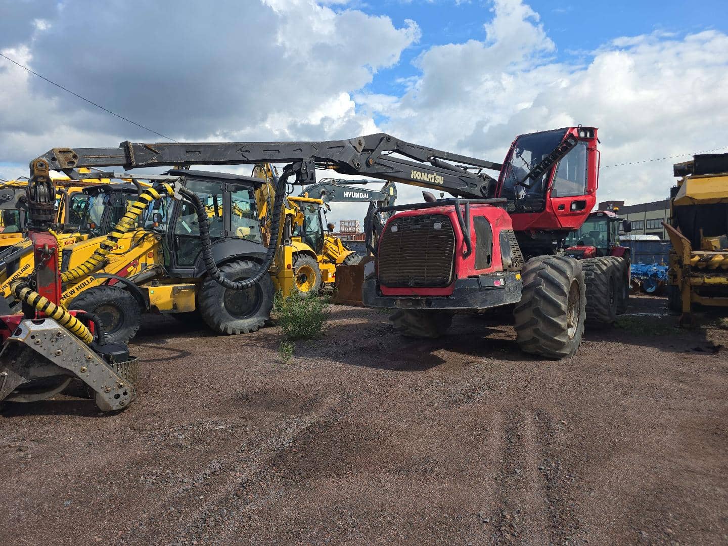 KOMATSU 931 6WD, 2016 года в лизинг