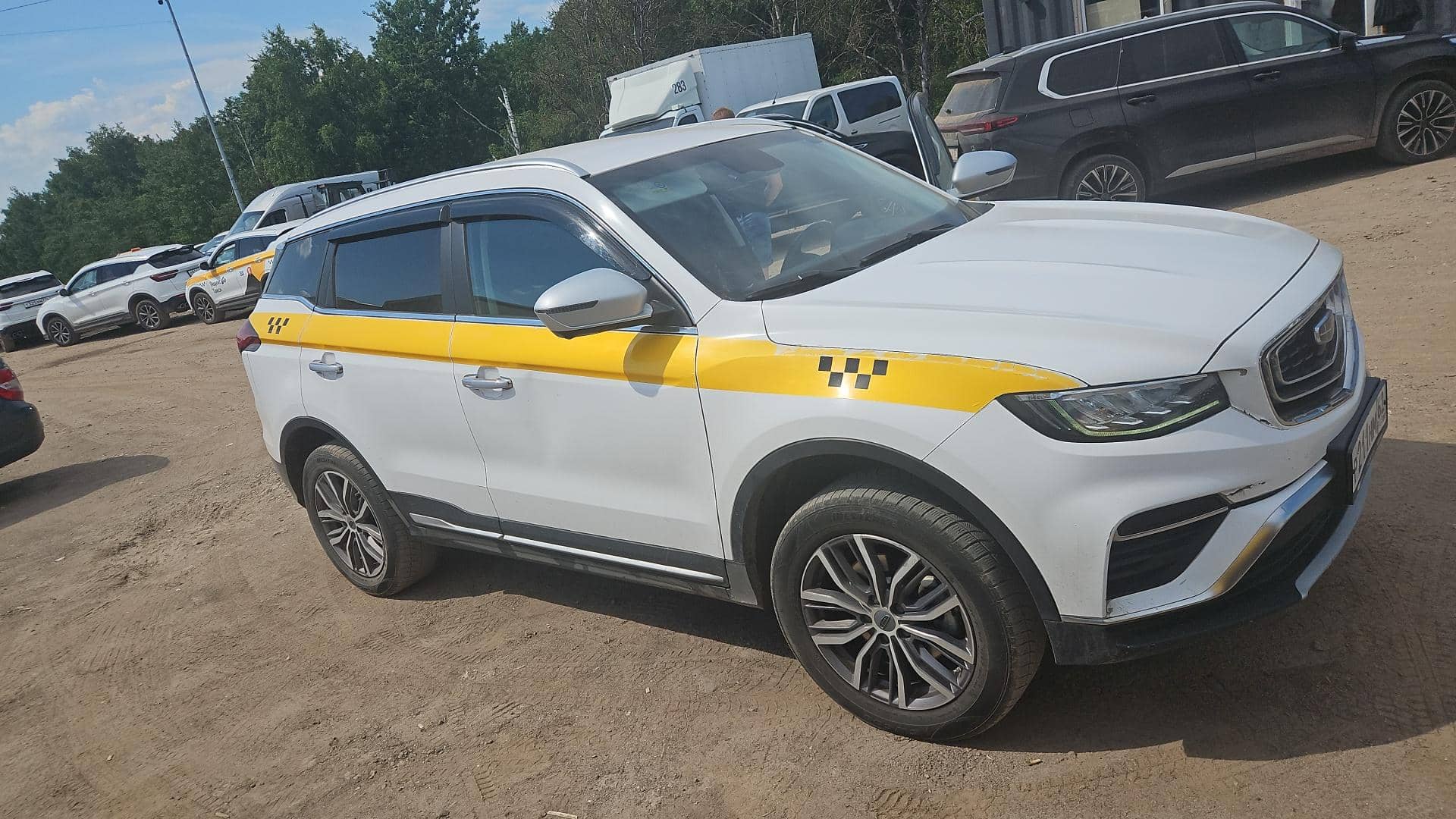 Geely Atlas Pro,  129 191 км, 2024 года в лизинг