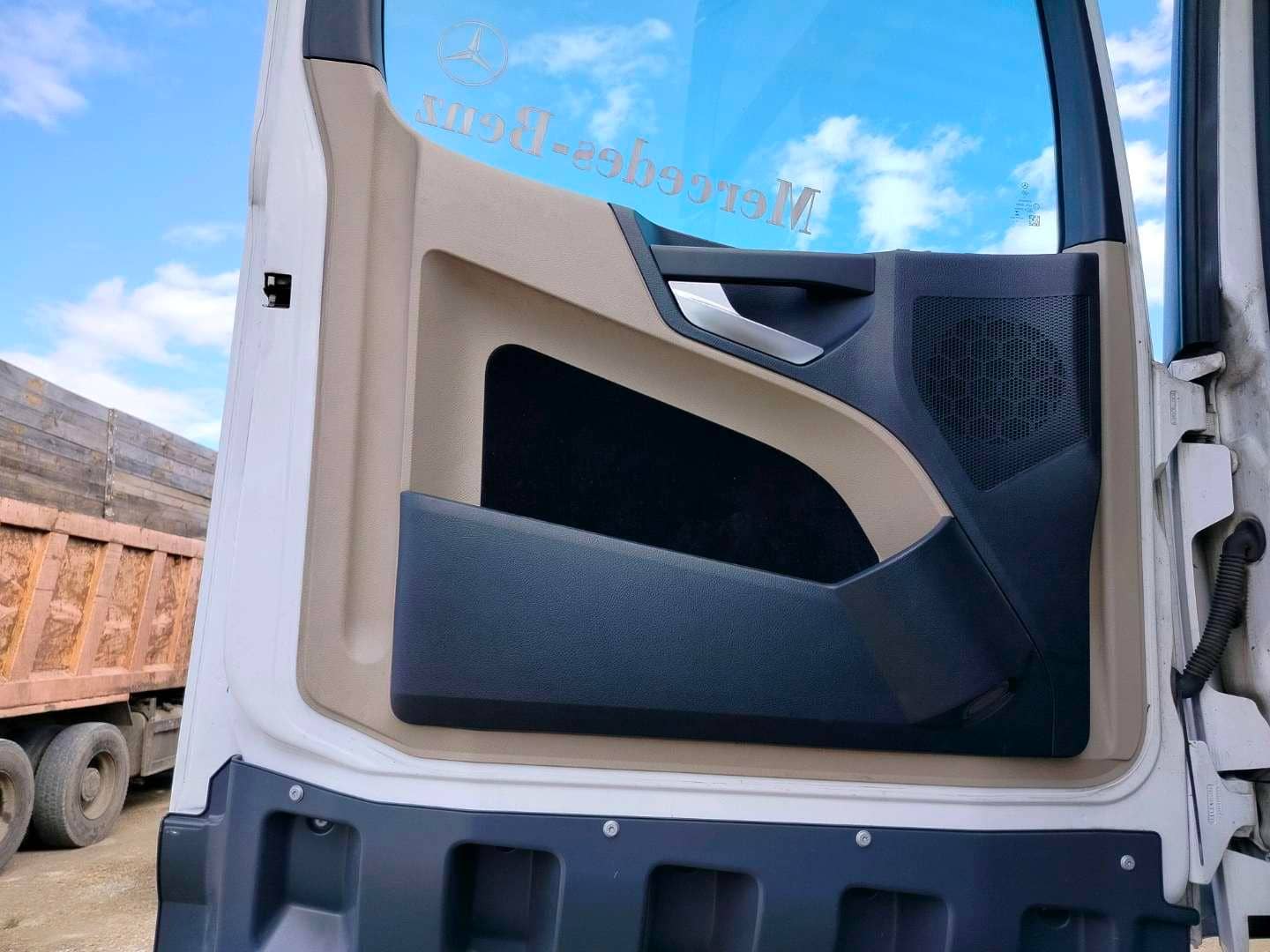 Mercedes-Benz Actros 5 1845 LS 4x2 (BigSpace),  699 632 км, 2020 года в лизинг