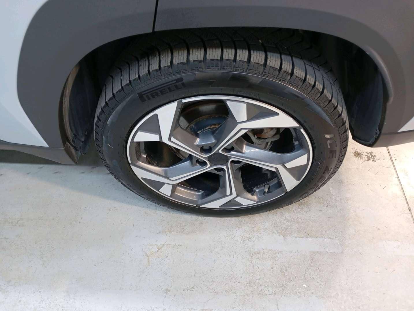 Geely Atlas,  52 988 км, 2024 года в лизинг