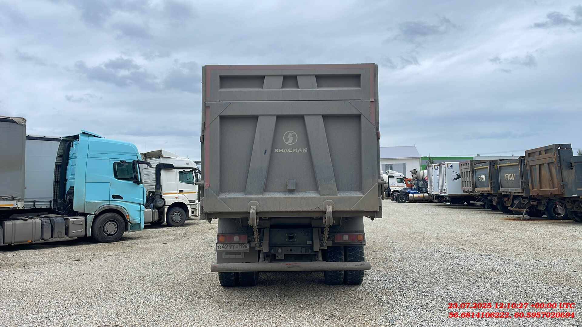 Shacman SX33186V366,  101 730 км, 2024 года в лизинг