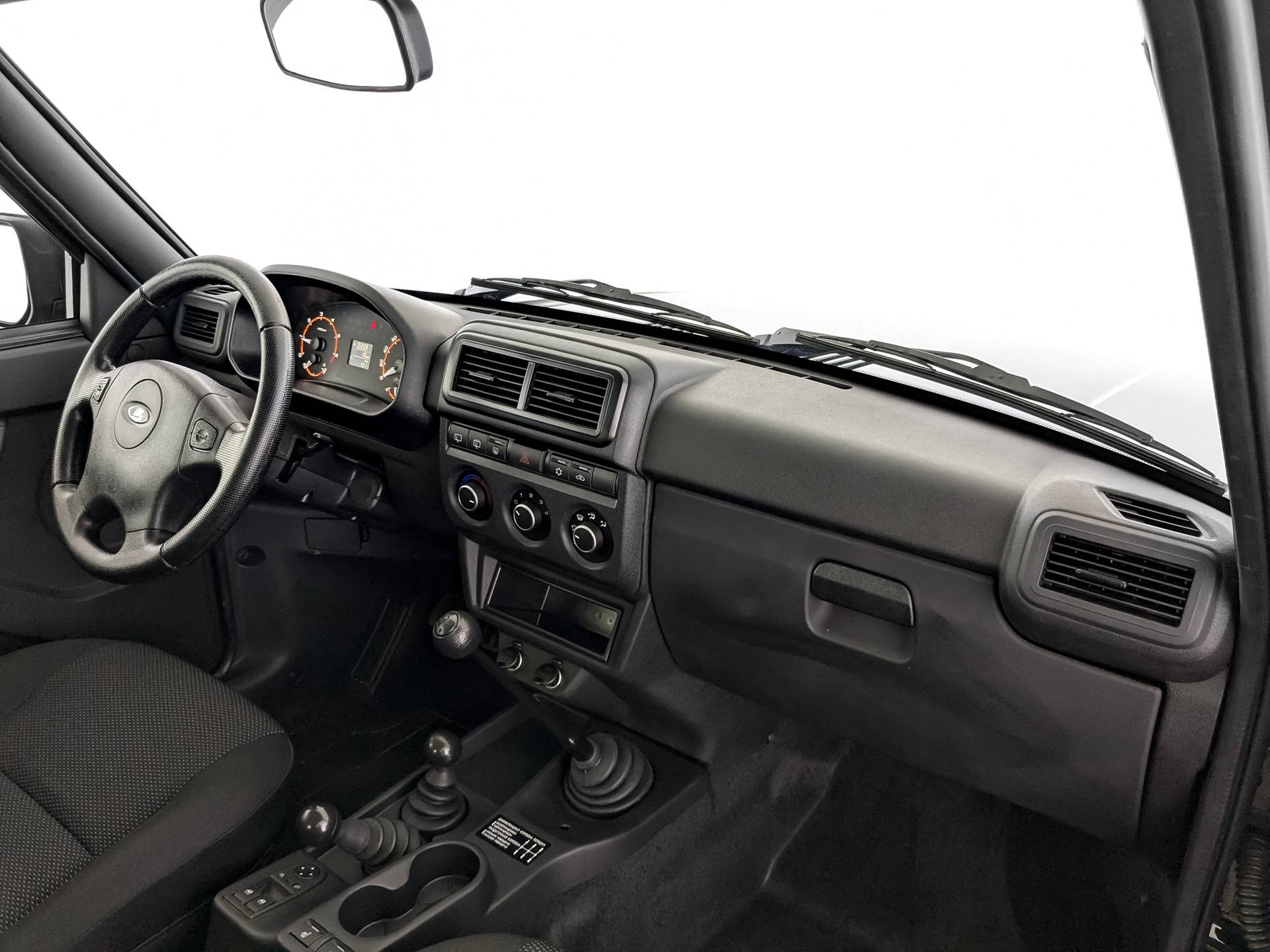 Lada Niva Legend Bronto Luxe 1.7 5MT
