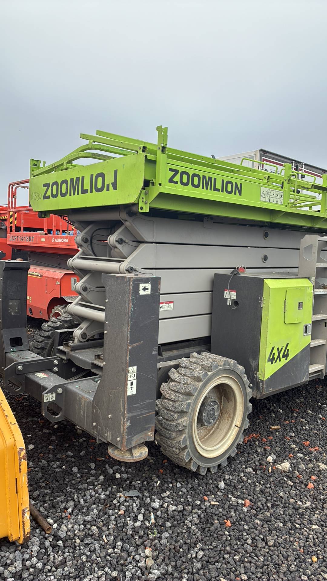 Zoomlion ZS1623RT ножничный подъемник самоходный, 2022 года в лизинг