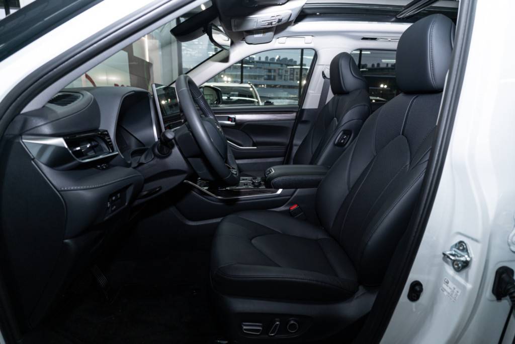 Toyota Highlander Premium 2.0 АКП