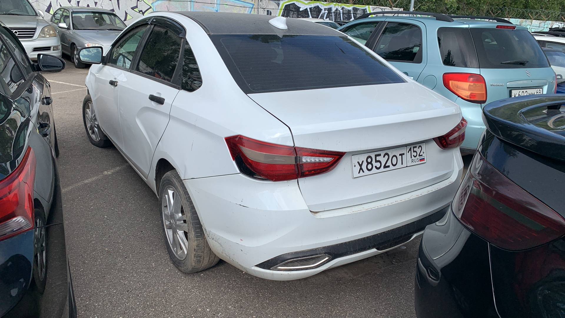 Lada Vesta седан,  37 354 км, 2023 года в лизинг