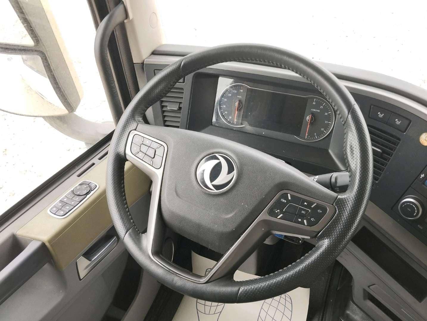 DongFeng GX DFH4180 4x2,  390 008 км, 2023 года в лизинг