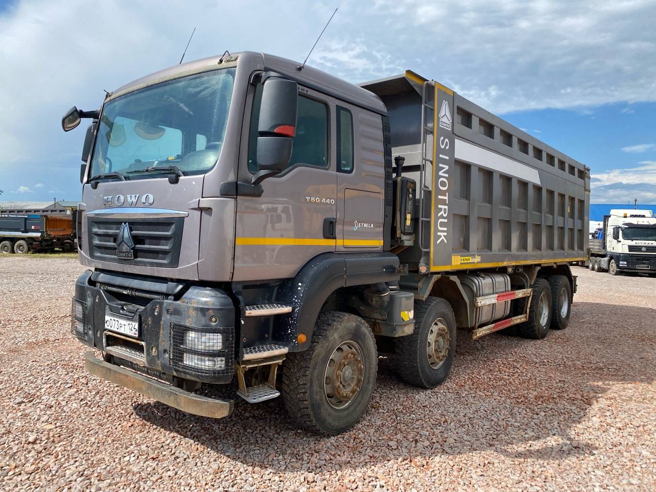 HOWO ZZ3317V386GE1 8х4