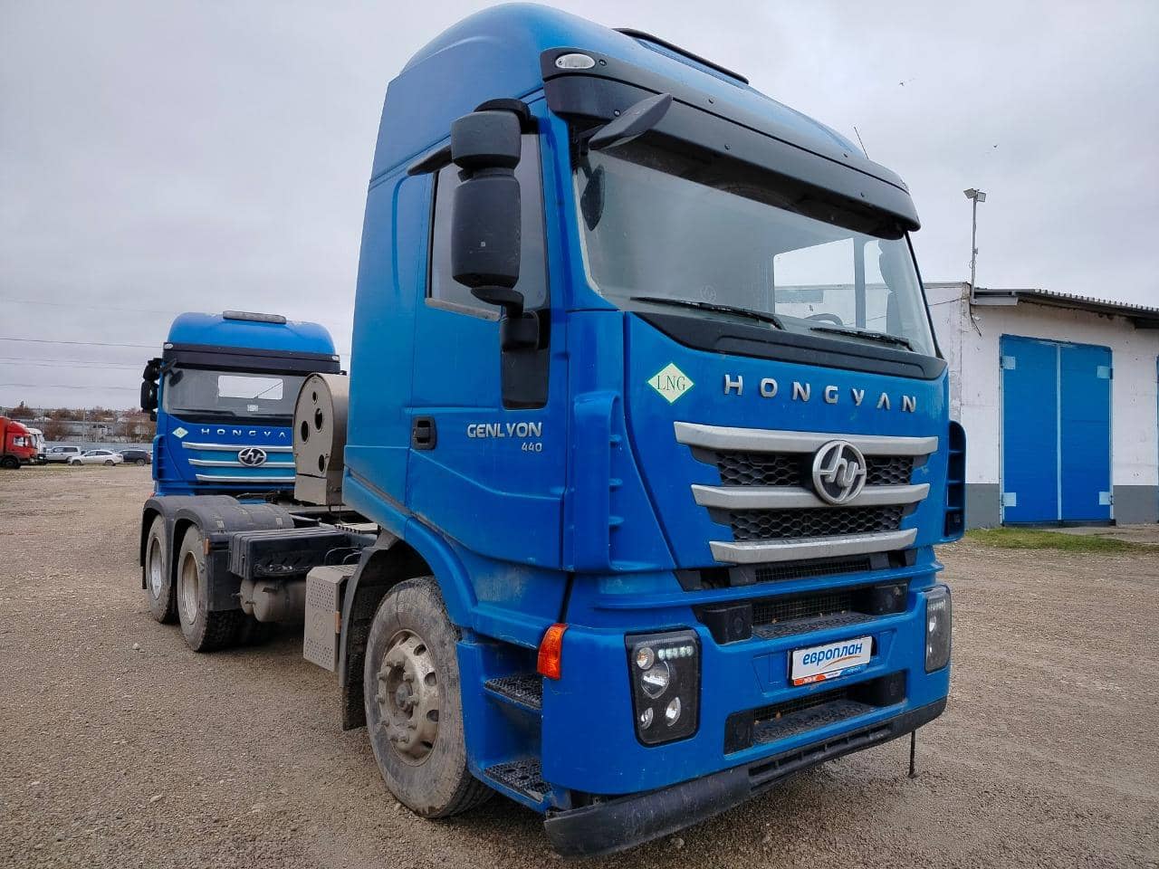HONGYAN CQ4187HD12381T LNG,  96 973 км, 2023 года в лизинг