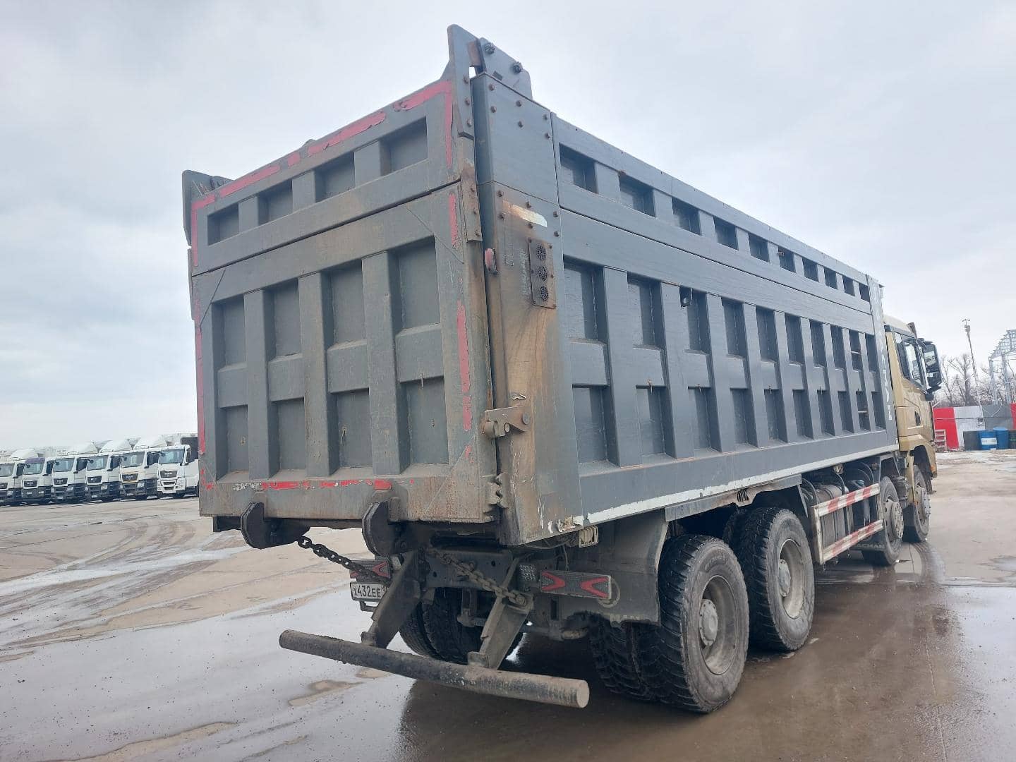 Shacman SX33186V366,  268 572 км, 2021 года в лизинг