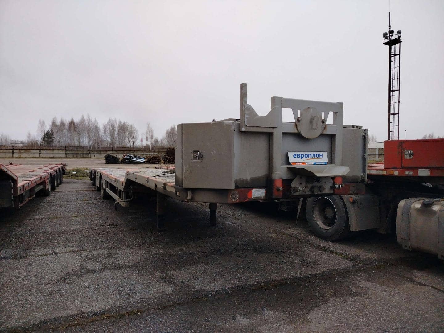 Компания СпецПрицеп Тяжеловоз низкорамный 994273
