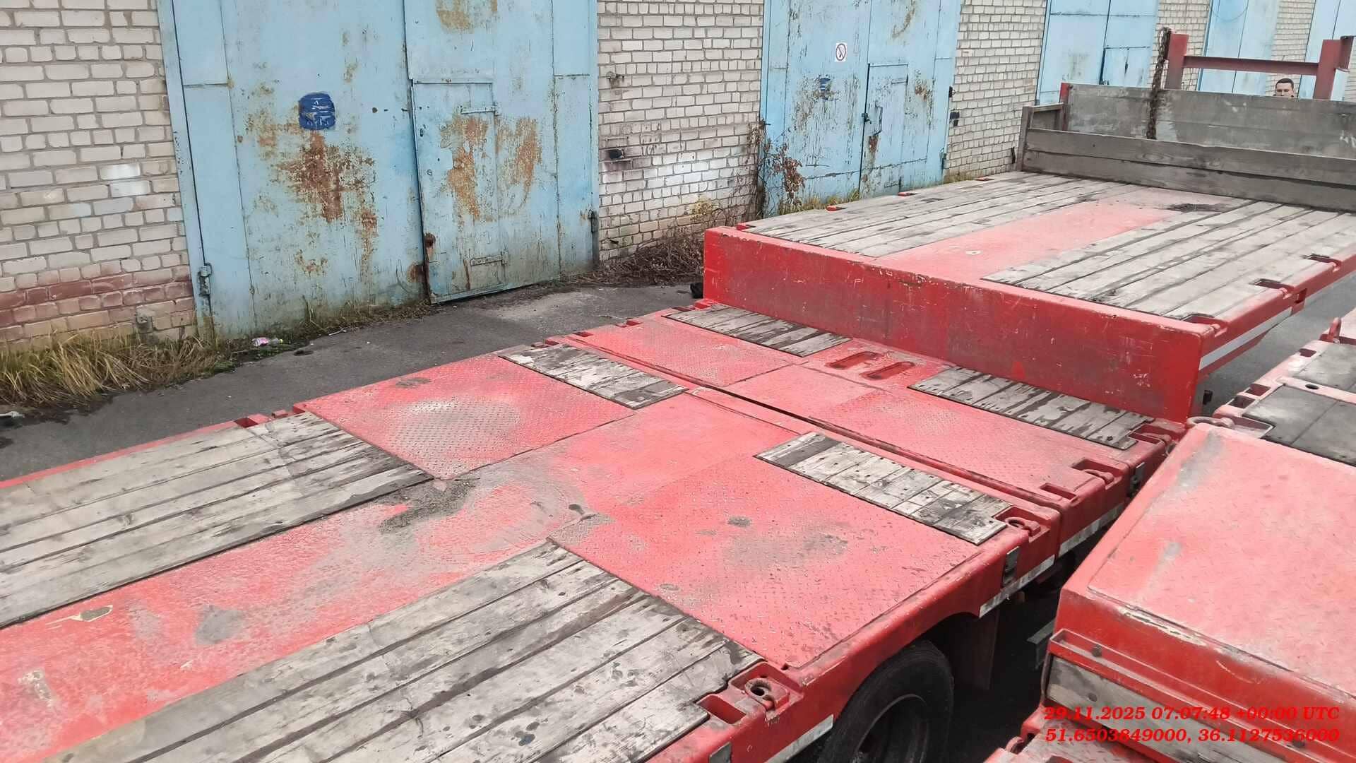 Тверьстроймаш Низкорамный раздвижной полуприцеп 993941-LE35, 2022 года в лизинг