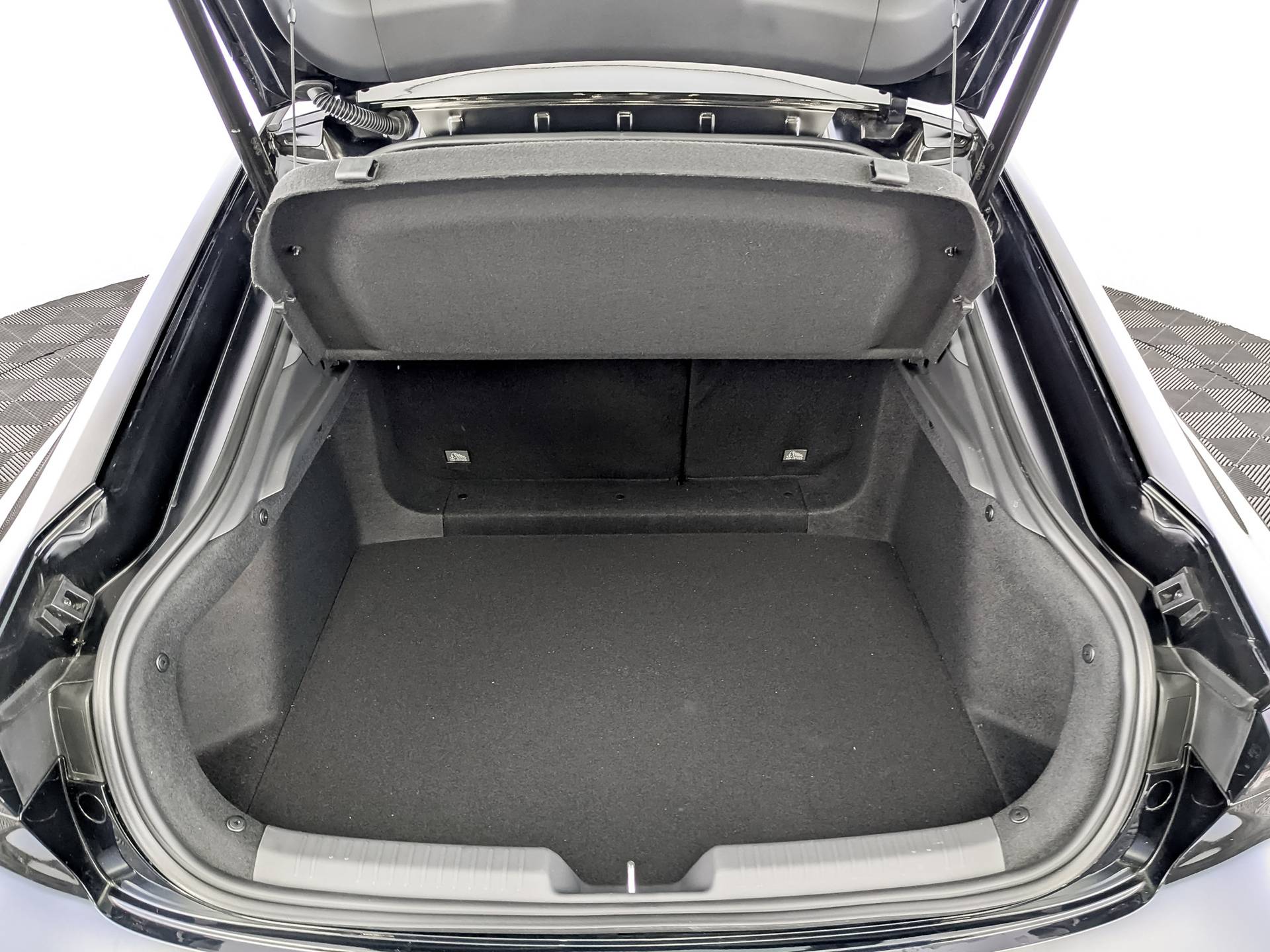 Changan Uni-V 1.5 7DCT Luxe