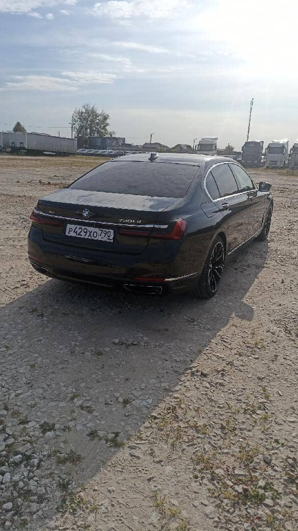 BMW 7 серия Long,  254 839 км, 2019 года в лизинг