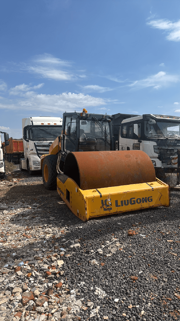 LiuGong CLG6616E