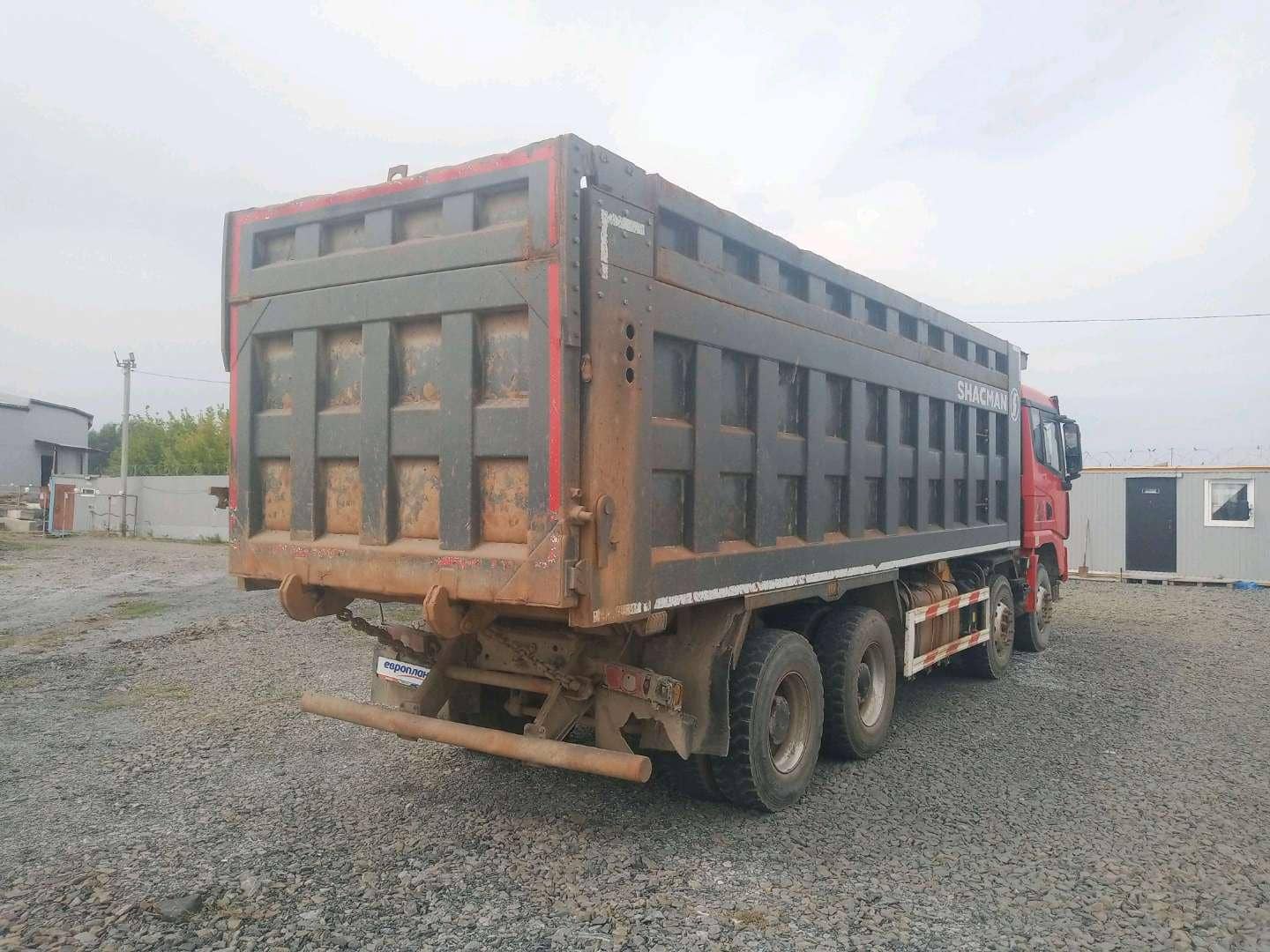 Shacman SX33186W366C,  180 809 км, 2022 года в лизинг