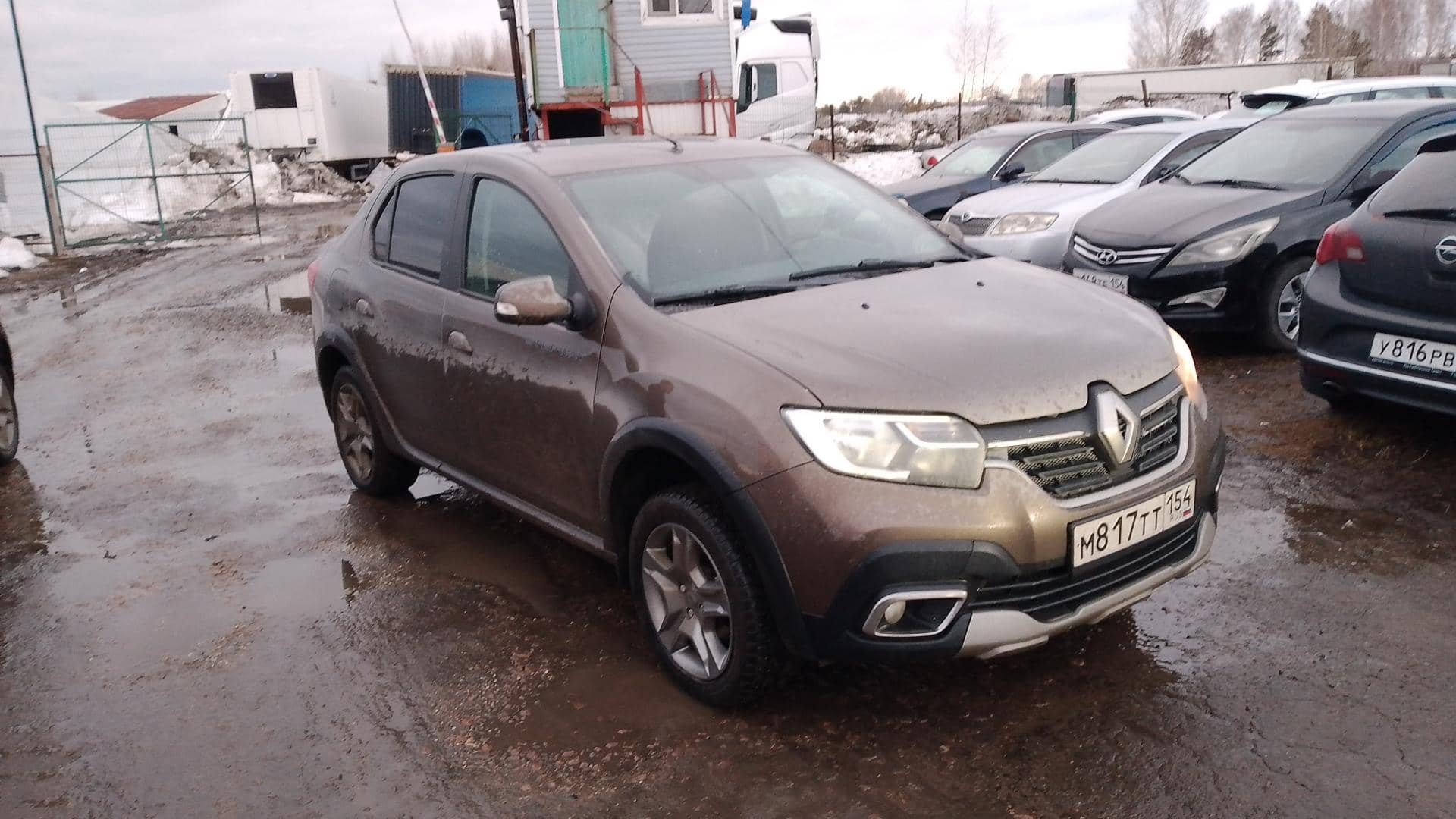 Renault Logan Stepway,  166 948 км, 2021 года