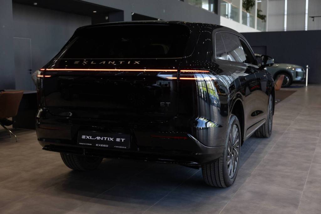 EXEED Exlantix ET 1.5T+40KWh AWD TOP BL