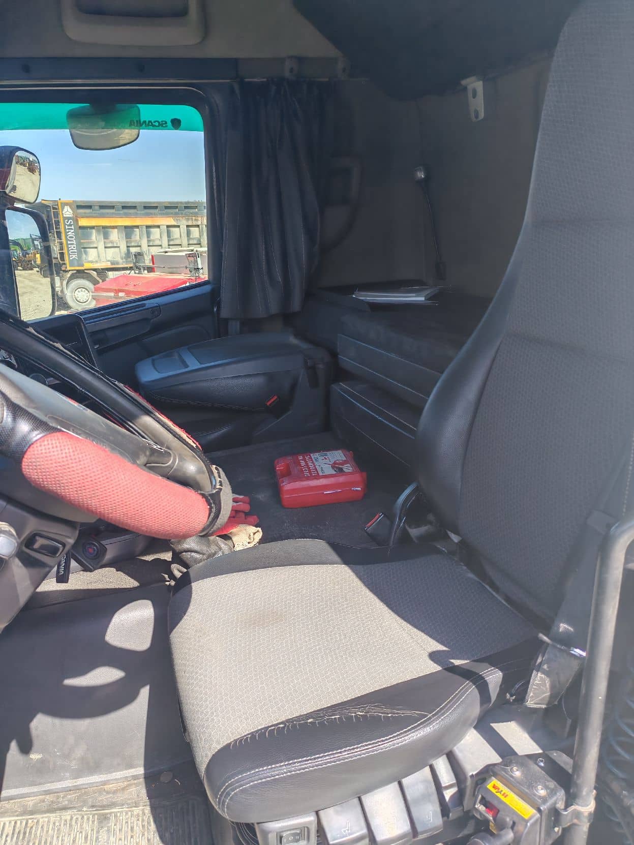 SCANIA G 440 LA4x2HNA (Highline),  1 360 160 км, 2018 года в лизинг