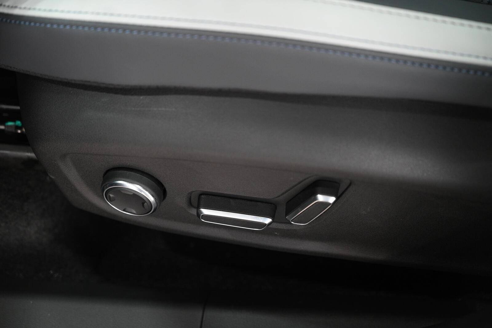 Geely Atlas Flagship 2.0T 8AT 4WD
