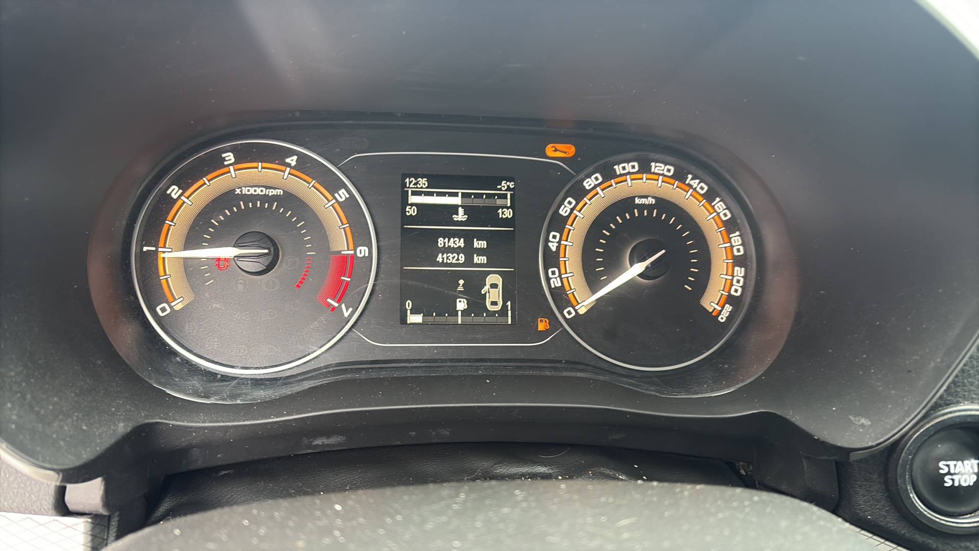 Lada Vesta седан,  81 434 км, 2024 года в лизинг