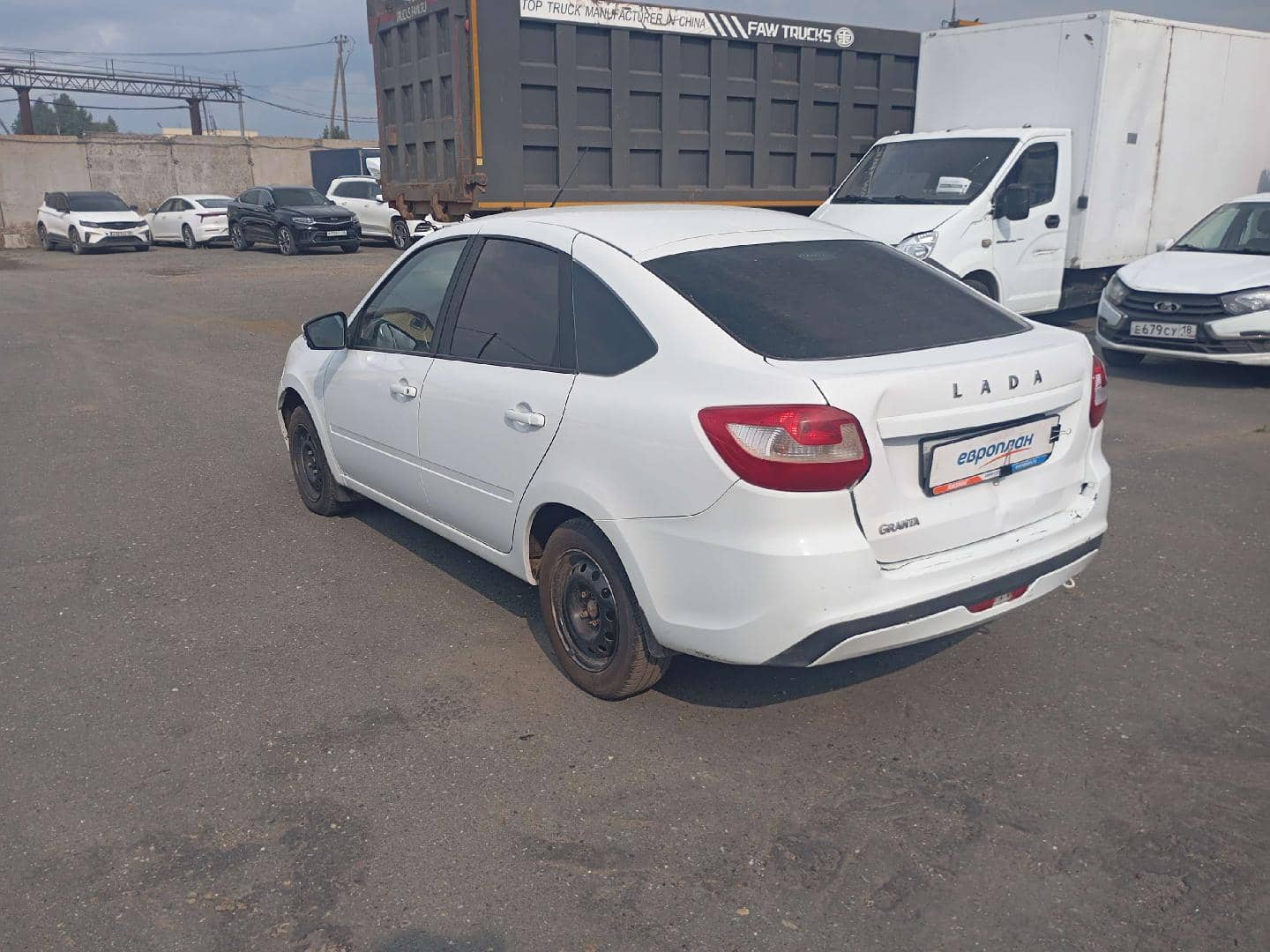 Lada Granta лифтбек,  125 166 км, 2024 года в лизинг