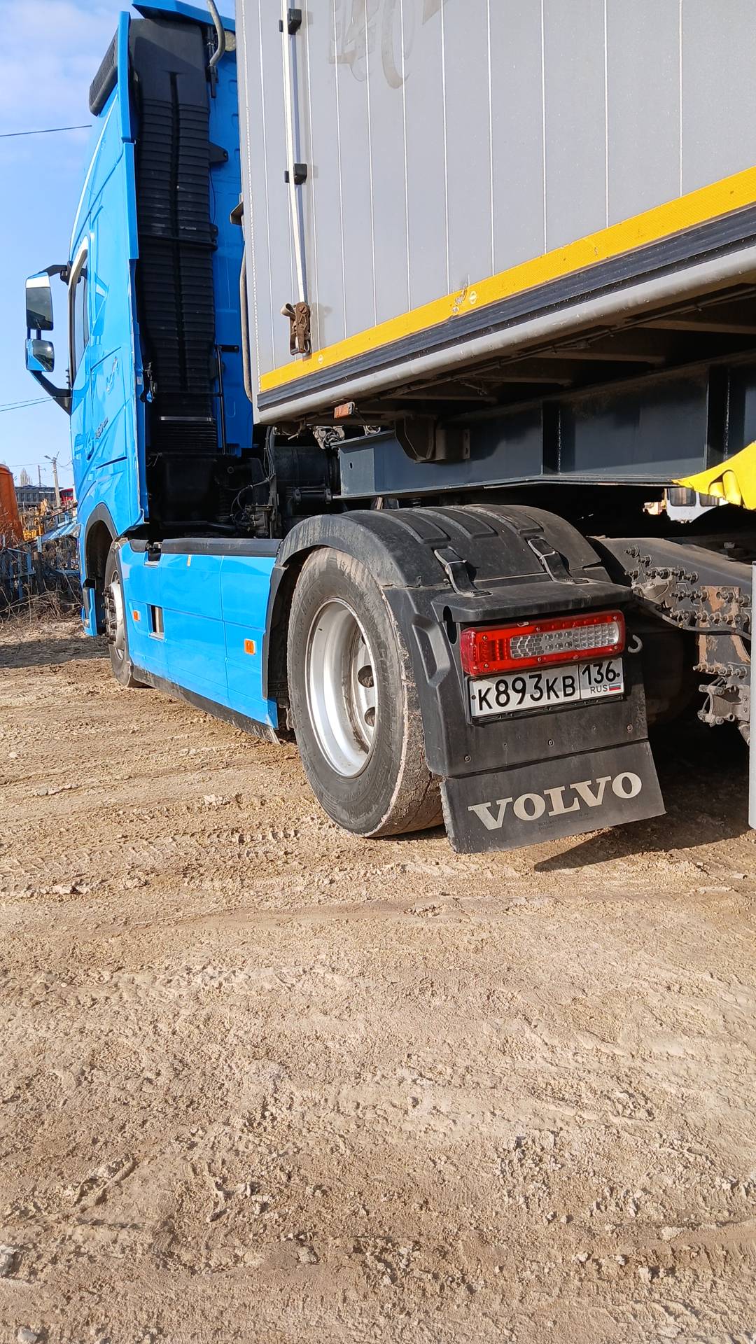 Volvo FH 460 4x2 (FH Globetrotter),  767 210 км, 2021 года в лизинг