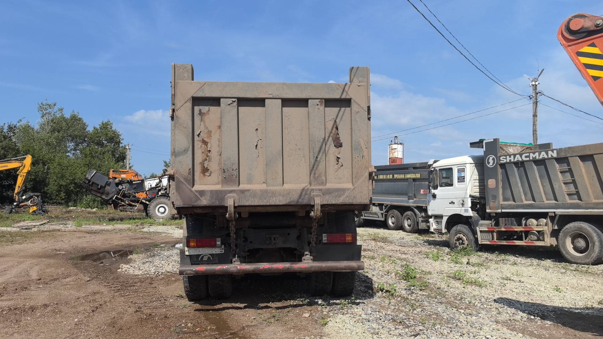 Shacman SX3258DR384,  201 873 км, 2022 года в лизинг