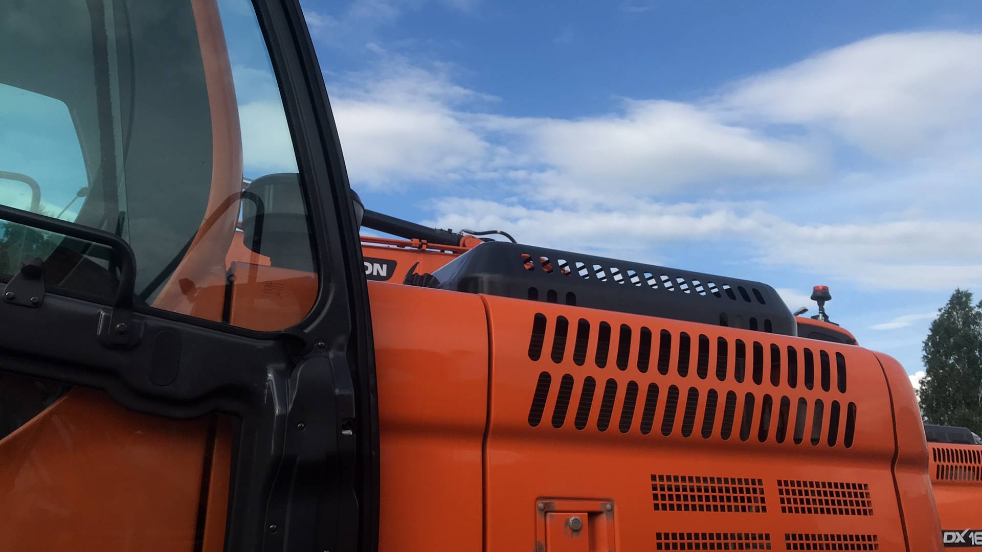 DOOSAN/DEVELON DX210W-7B, 2024 года в лизинг