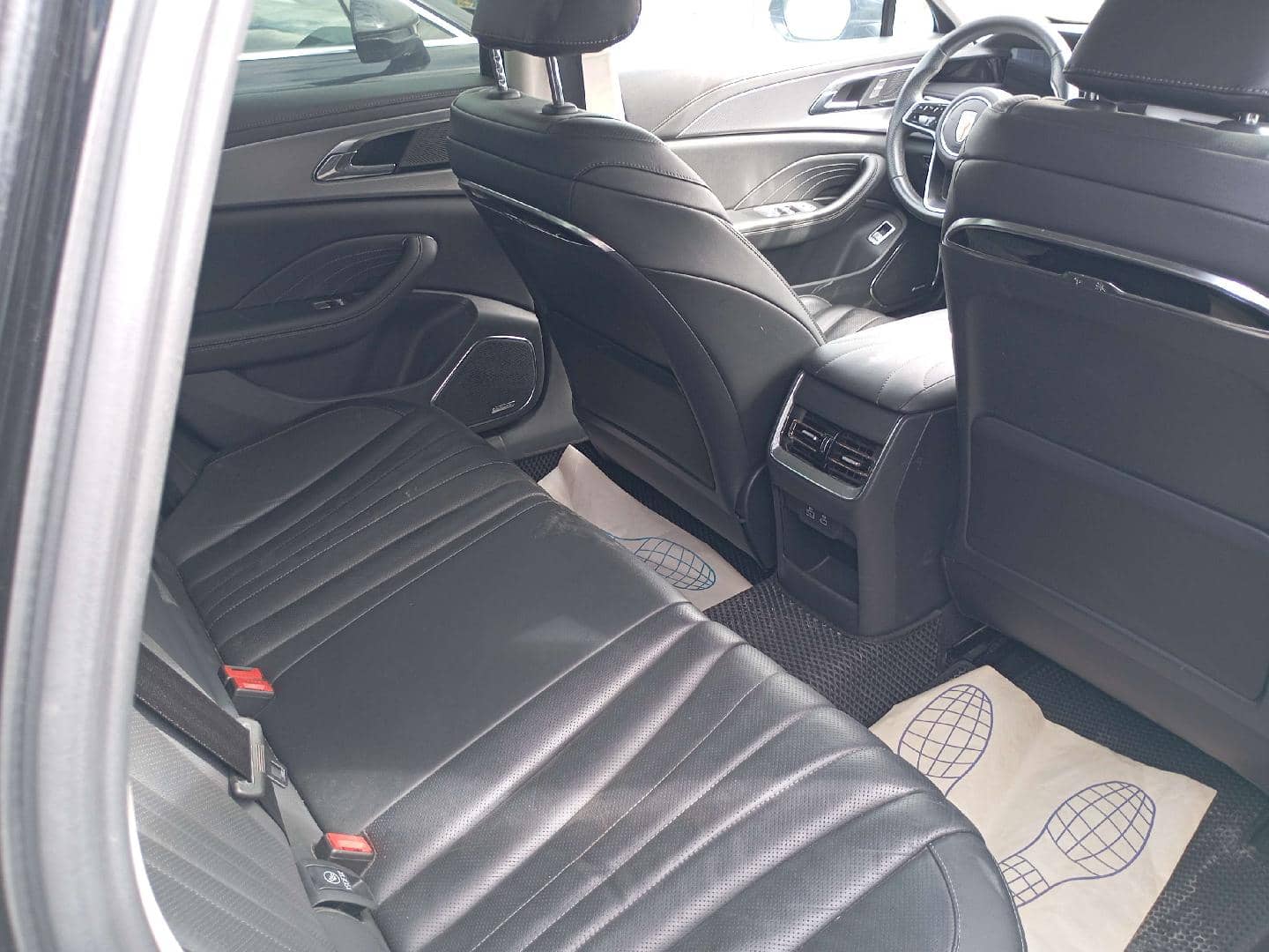 Hongqi H5,  93 335 км, 2024 года в лизинг