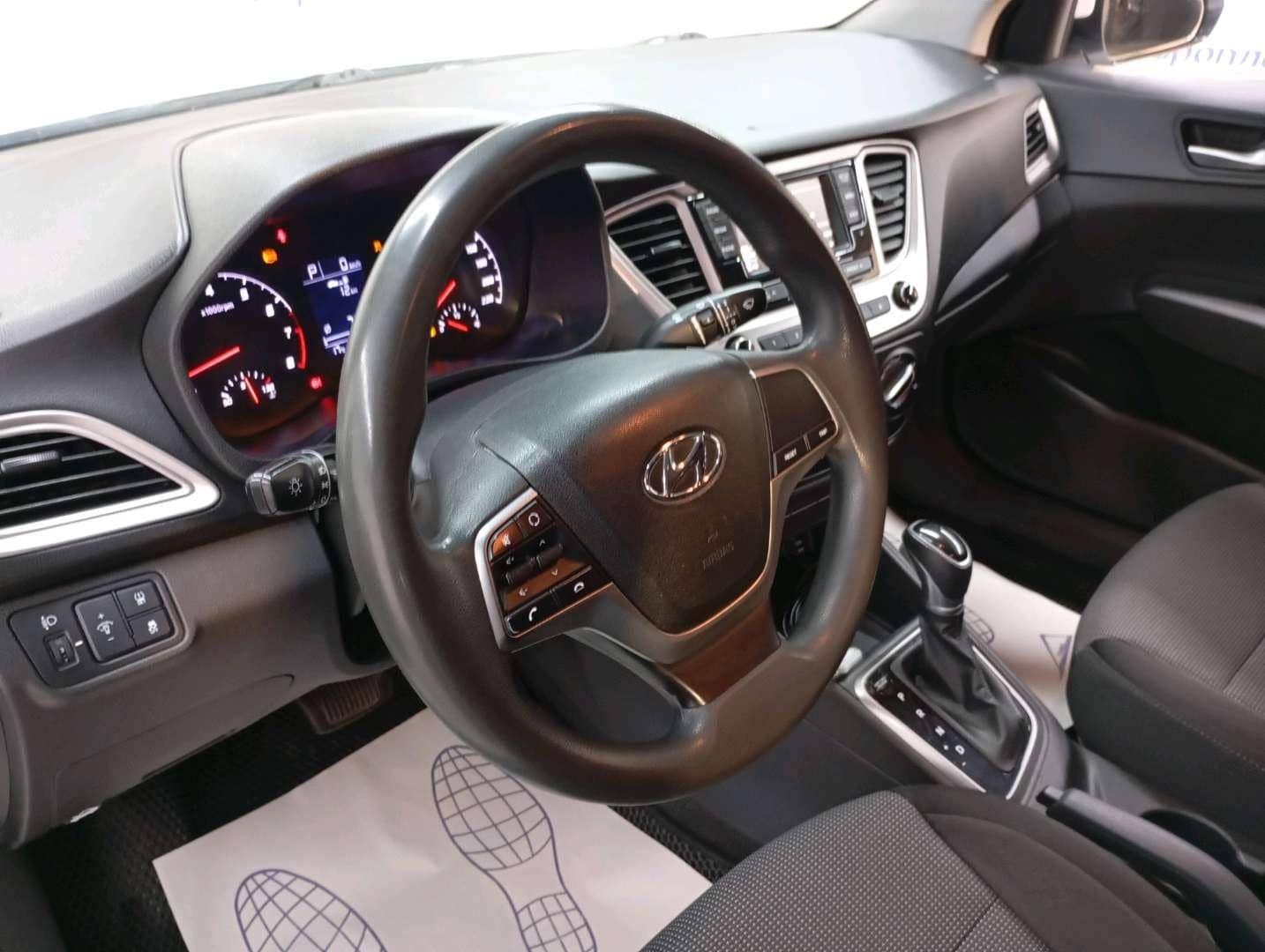 Hyundai Solaris,  185 054 км, 2021 года в лизинг